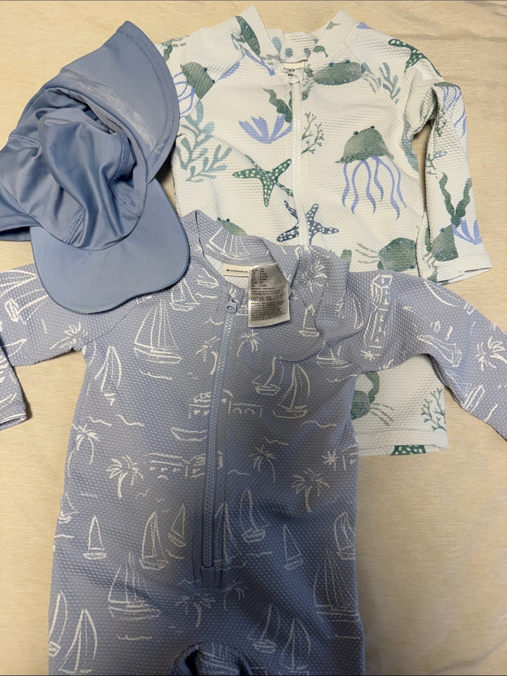 H&M boys swimsuit 2 pairs matching hat